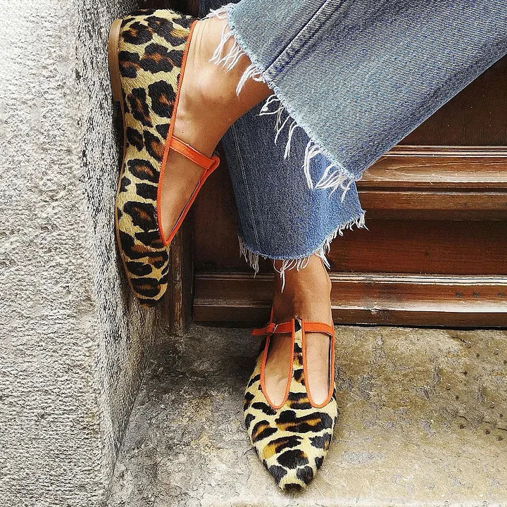 Wardrobebright | Saelira Flats